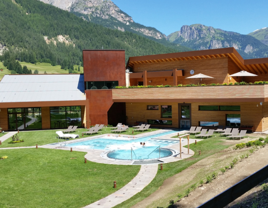Oxydecor®, Corten effect vertical coating. Val di Fassa, Italy. Project: Mariela Goncalves