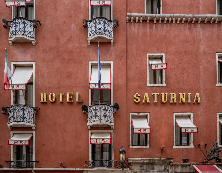 esterno-hotel-saturnia